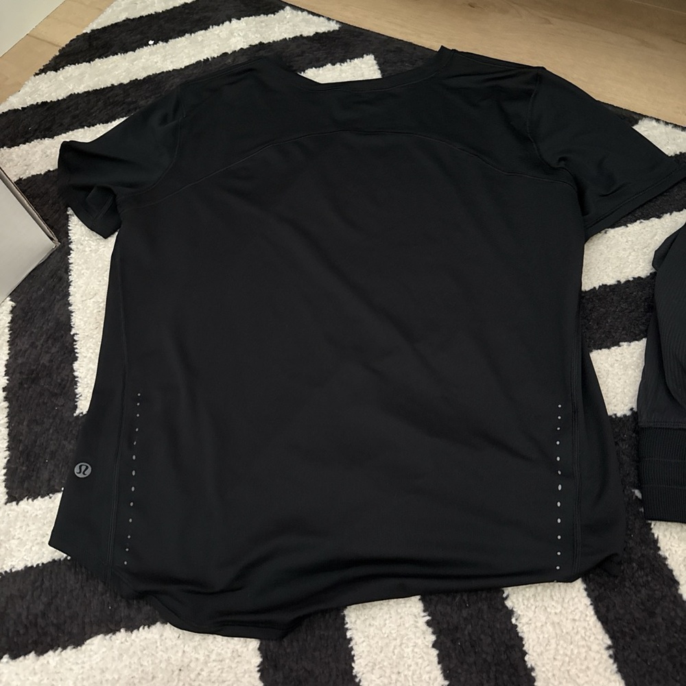 lululemon high neck lightweight running and training tee